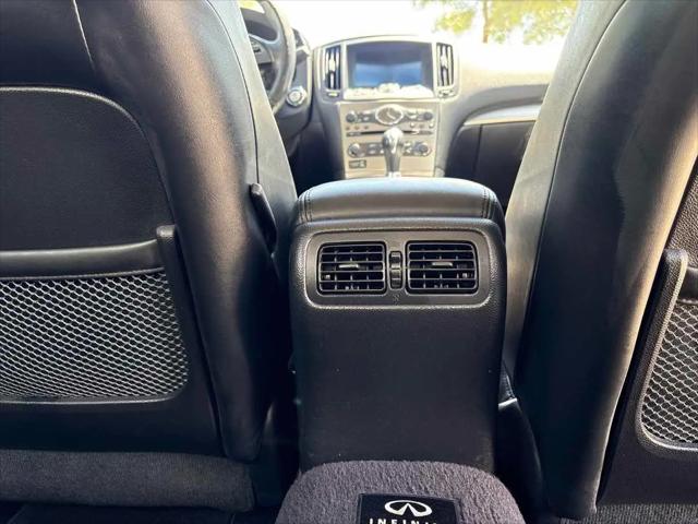 2011 INFINITI G37 Journey