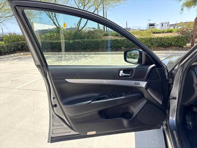 2011 INFINITI G37 Journey