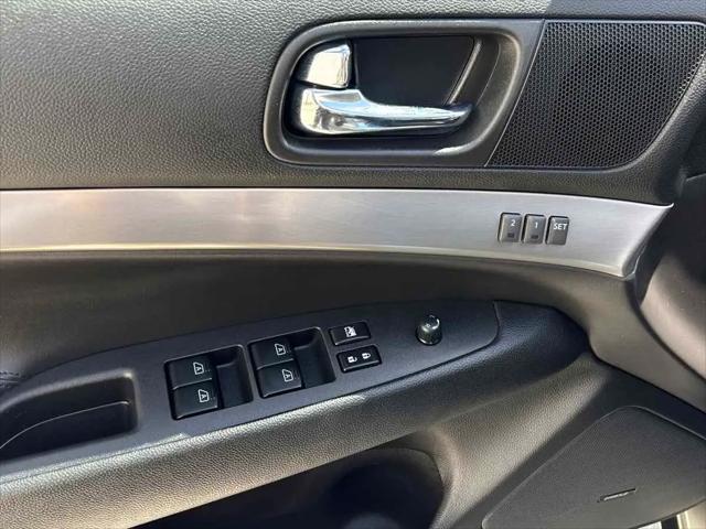 2011 INFINITI G37 Journey