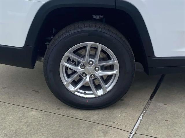 2026 Jeep Grand Cherokee L Altitude 4x2