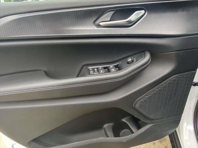 2026 Jeep Grand Cherokee L Altitude 4x2