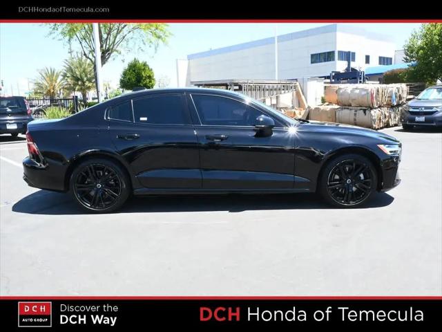 2024 Volvo S60 B5 Plus Black Edition