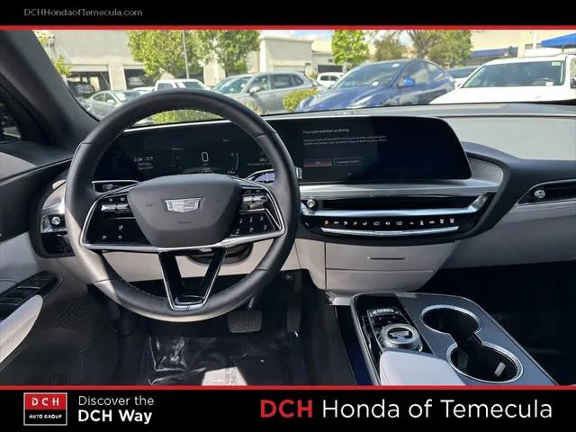 2025 Cadillac iQ Luxury 1 RWD