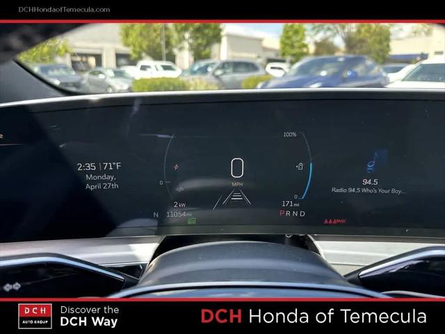 2025 Cadillac iQ Luxury 1 RWD