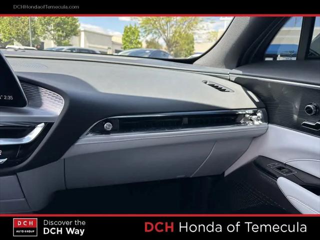2025 Cadillac iQ Luxury 1 RWD