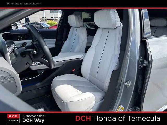 2025 Cadillac iQ Luxury 1 RWD
