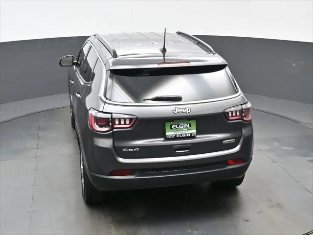 2022 Jeep Compass Latitude Lux 4x4