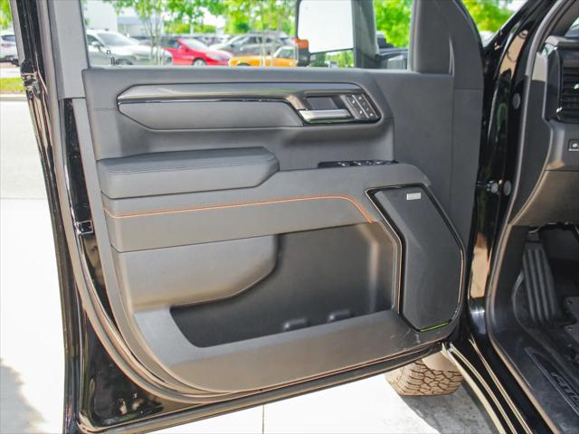 2026 GMC Sierra 2500HD Crew Cab, Standard Bed, AT4, 4WD