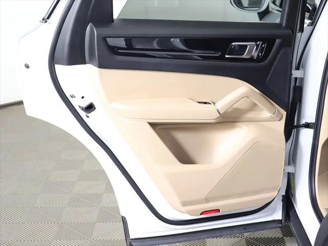 2023 Porsche Cayenne Cayenne