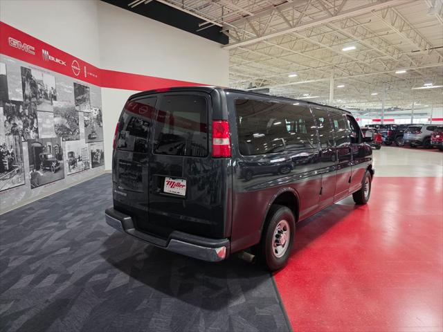 2017 Chevrolet Express LT