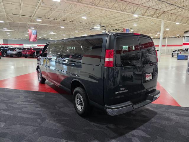 2017 Chevrolet Express LT