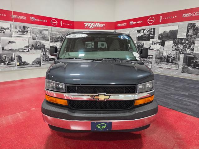 2017 Chevrolet Express LT