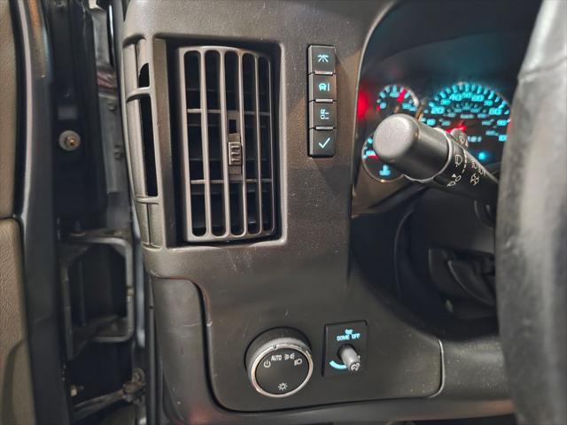2017 Chevrolet Express LT