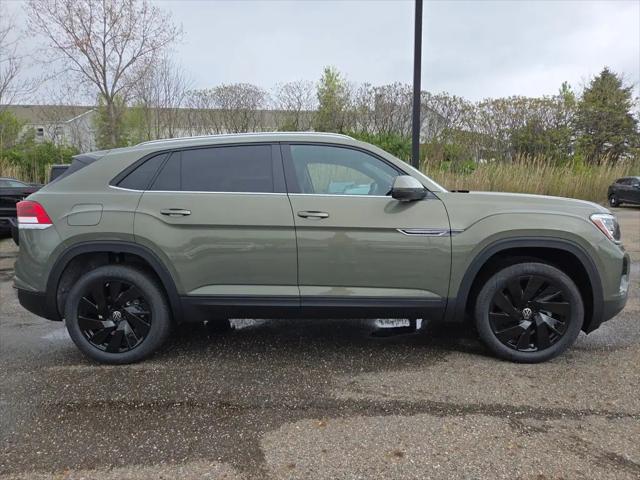 2026 Volkswagen Atlas Cross Sport SE with Technology