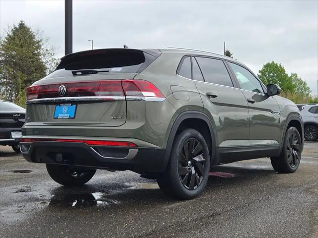2026 Volkswagen Atlas Cross Sport SE with Technology