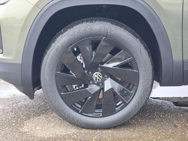 2026 Volkswagen Atlas Cross Sport SE with Technology
