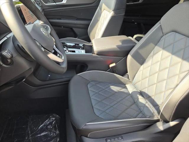 2026 Volkswagen Atlas Cross Sport SEL Premium R-Line