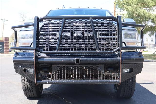 2020 Ram 3500 Laramie Crew Cab 4x4 8' Box