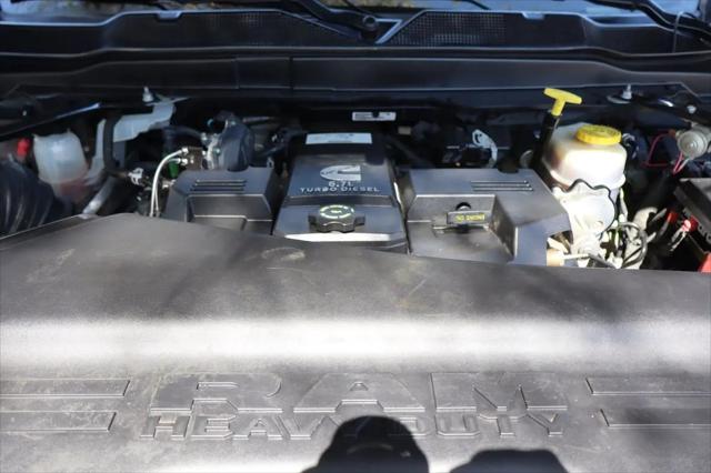 2020 Ram 3500 Laramie Crew Cab 4x4 8' Box