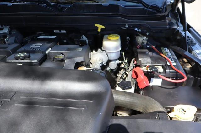 2020 Ram 3500 Laramie Crew Cab 4x4 8' Box