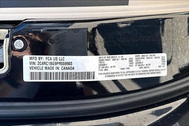 2023 Chrysler Pacifica Touring L