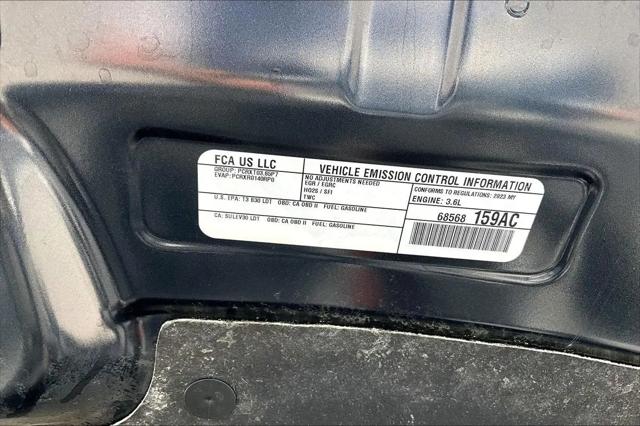 2023 Chrysler Pacifica Touring L