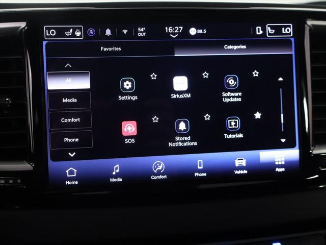 2025 Chrysler Pacifica Select