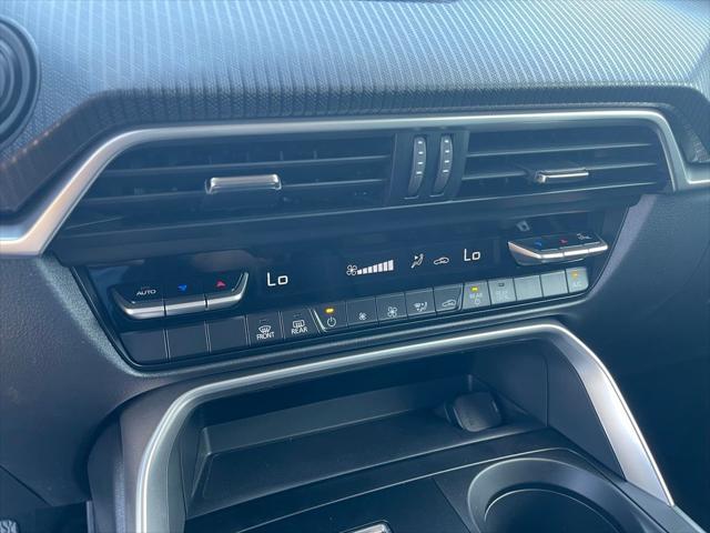 2026 Mazda X-90 3.3 Turbo Select