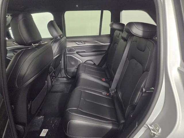 2026 Jeep Grand Cherokee Limited 4x2