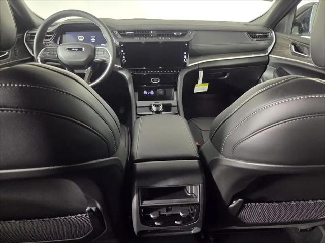 2026 Jeep Grand Cherokee Limited 4x2