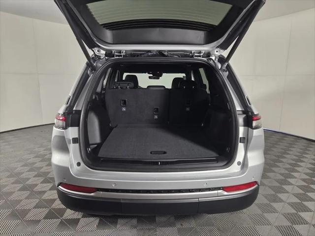 2026 Jeep Grand Cherokee Limited 4x2