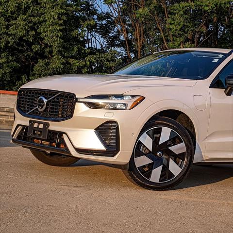 2024 Volvo XC60 Recharge T8 Plus Dark Theme