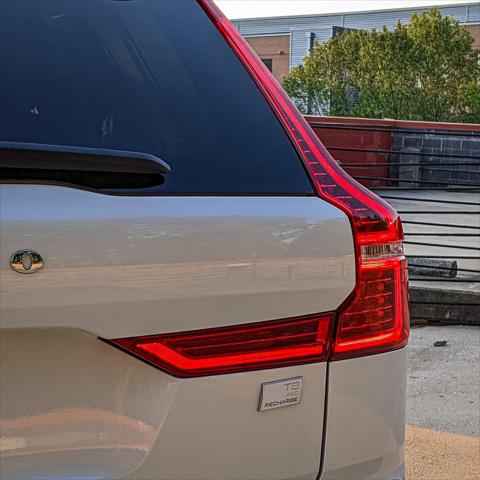 2024 Volvo XC60 Recharge T8 Plus Dark Theme