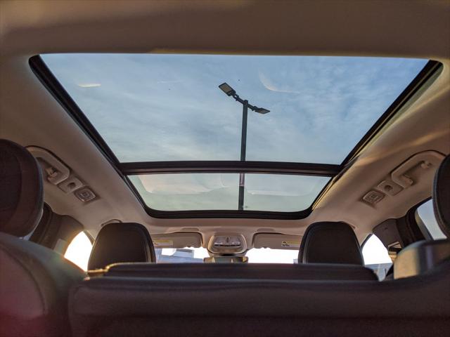 2024 Volvo XC60 Recharge T8 Plus Dark Theme