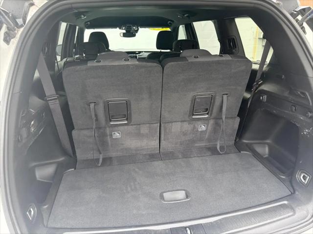2024 Jeep Grand Cherokee L Laredo 4x4