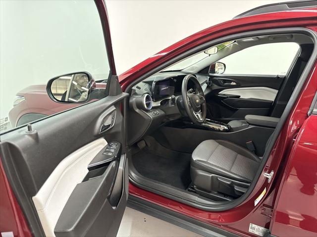 2025 Chevrolet Trax FWD LT