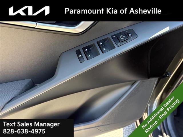 2026 Kia Niro LX