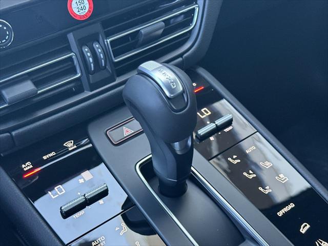 2026 Porsche Macan Unknown