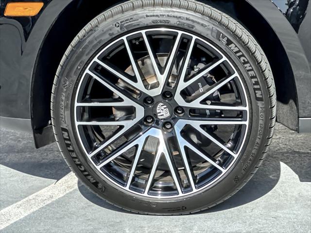 2026 Porsche Macan Unknown