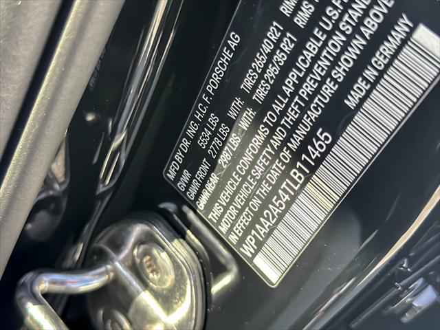 2026 Porsche Macan Unknown