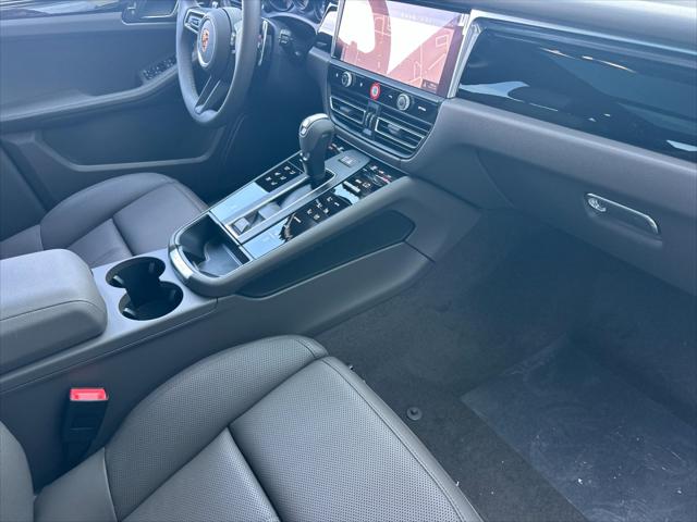 2026 Porsche Macan Unknown