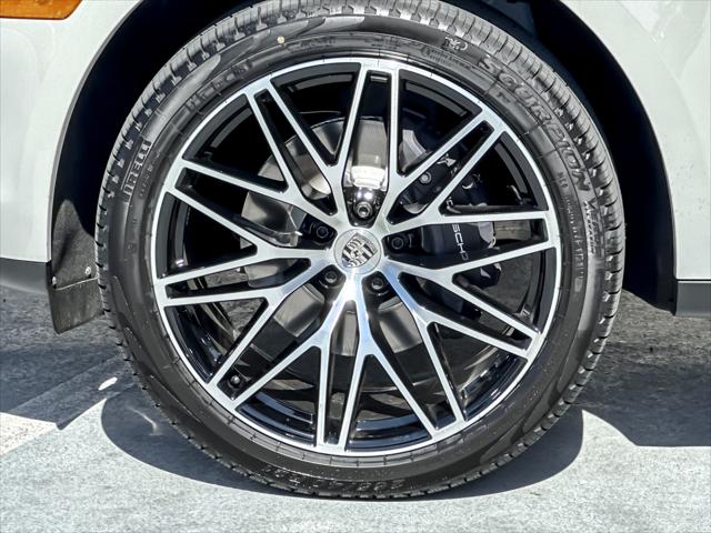 2026 Porsche Macan Unknown