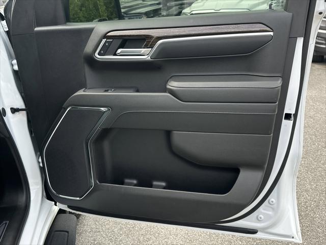 2024 GMC Sierra 1500 4WD Crew Cab Short Box Elevation with 3SB