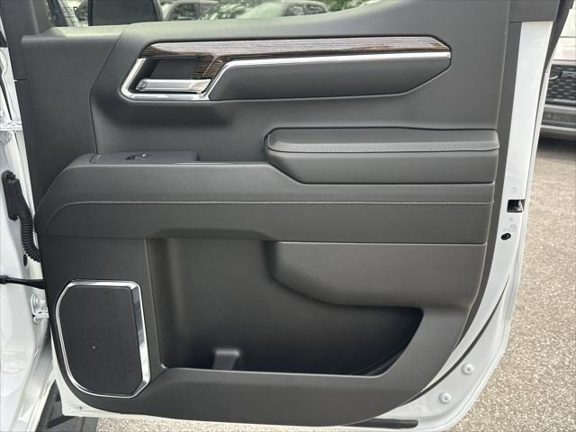 2024 GMC Sierra 1500 4WD Crew Cab Short Box Elevation with 3SB