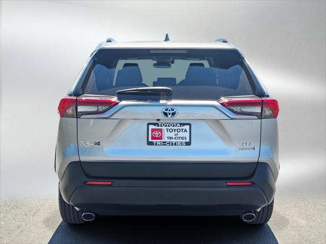 2020 Toyota RAV4 Hybrid XLE