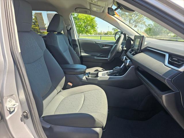 2020 Toyota RAV4 Hybrid XLE