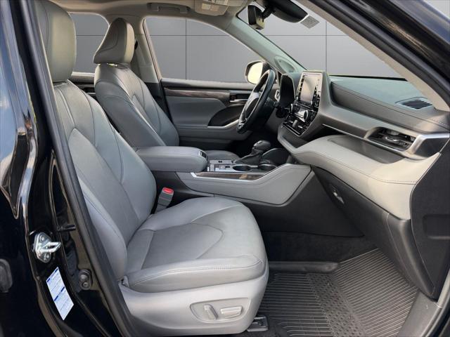2022 Toyota Highlander Hybrid Limited