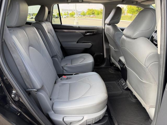 2022 Toyota Highlander Hybrid Limited