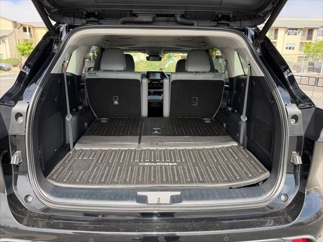 2022 Toyota Highlander Hybrid Limited