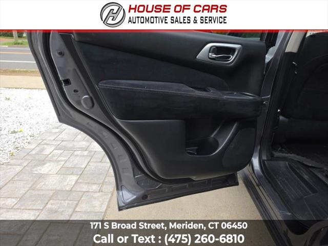 2016 Nissan Pathfinder S